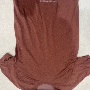 Lululemon shirt